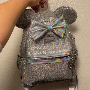 Loungefly Disney Holographic Sequin Minnie Mouse Backpack Silver Rave Bag